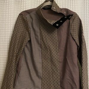 Women’s Top - Zara Blouse. Size XS